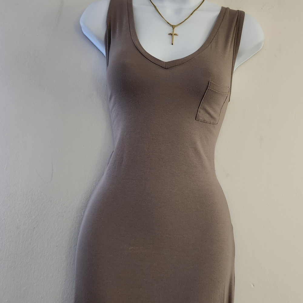 Color Thread V-neck Racerback Tank Maxi Dress Size:L Color: Taupe - Picture 11 of 15